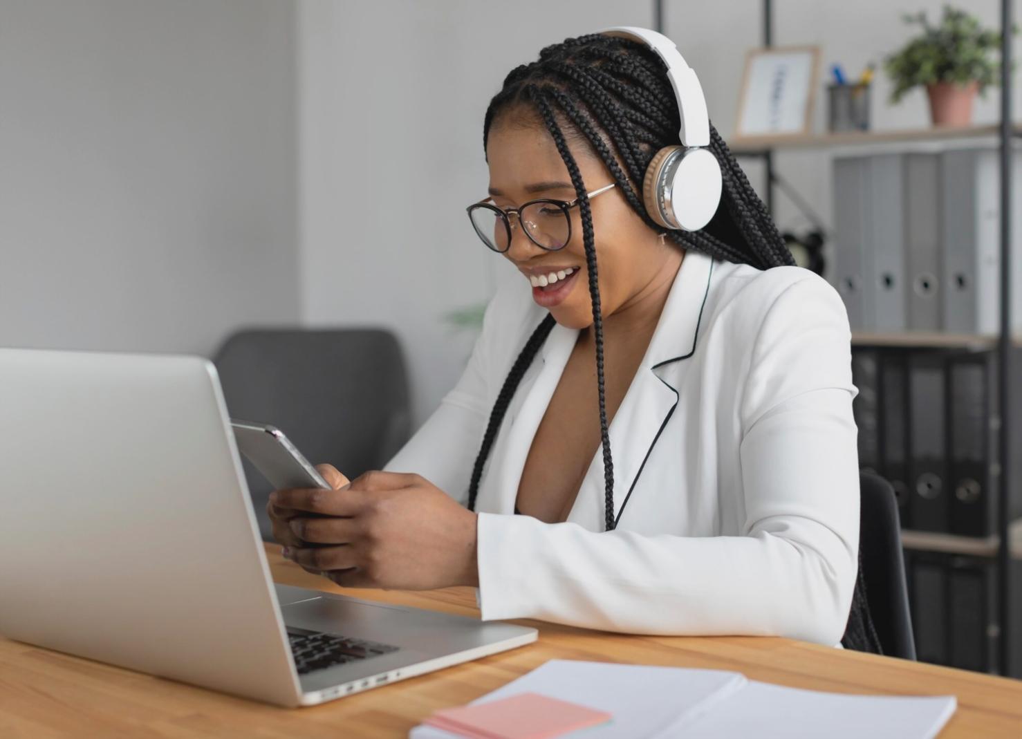 Detaillierte Analyse monatlicher Fixkosten und variabler Ausgaben